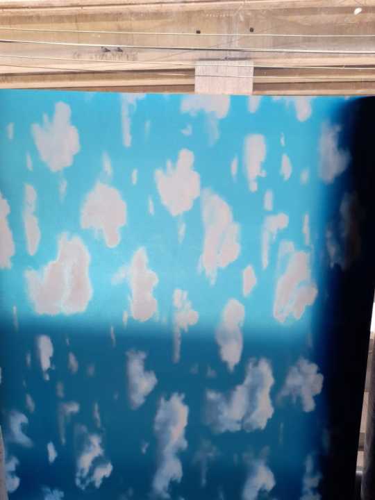 Glass%20paper%20/%20Cloud%20design%20self%20adhesive%20privacy%20paper%20for%20glass.%20-%20Image%209