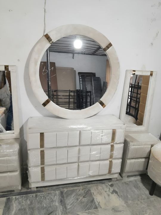 Stylish Round Mirror Velvet Dressing Table with Customized Frame - Perfect for Bedroom Décor - Round Mirror - Mirror not Included - Size: 13" L x 30" H x 40"