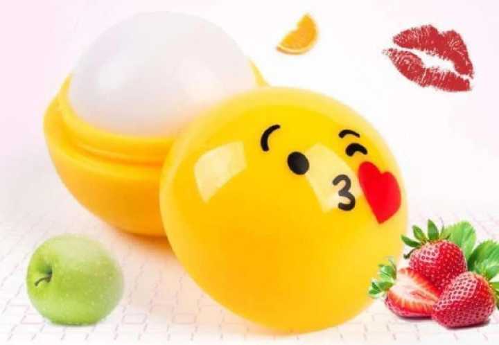 Cute Emoji Face Lip Balm - Hydrating Fruit Flavor Moisturizing Lip Sphere
