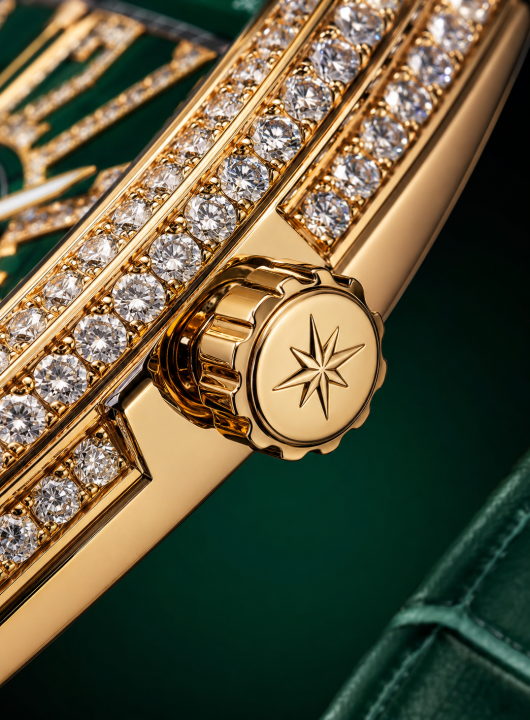 Premium%20Rhinestone%20Tonneau%20Watch%20for%20Men%20%E2%80%93%20Iced-Out%20Luxury%20Analog%20Timepiece%20with%20Embossed%20Leather%20Strap%20%7C%20Statement%20Formal%20Wristwatch%20for%20Parties,%20Weddings%20&%20Special%20Events%20%E2%80%93%20Best%20Birthday%20Gift%20for%20Husband,%20Father%20-%20Image%208
