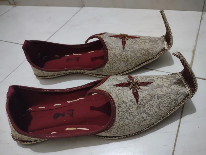 High%20Quality%20Dulha%20Sherwani%202025%20Sherwani%20For%20Groom%20Sherwani%20For%20Dulha%20Wedding%20Dress%20For%20Baraat%20Dress%20And%20Nikkah%20Suit%20With%20Mathching%20Groom%20kullah%20-%20Kulla%20-%20Turban%20and%20Khosa/Khusa/Khussa%20-%20Image%209