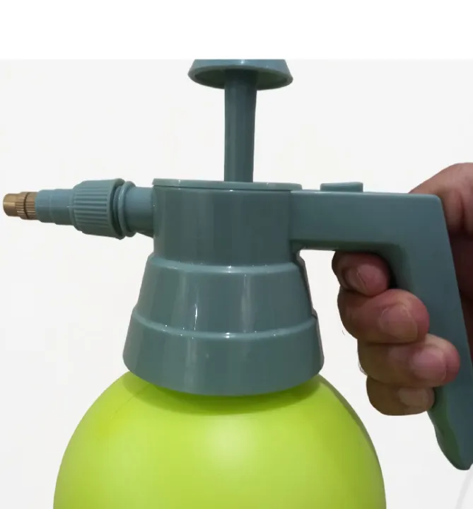 Pressure%20Sprayer%20%202%20%20Litres%20DADA%20Pressure%20Sprayer%20with%20Auto%20Spray%20Lock%20%20Random%20Colours%20Orange%20&%20Yellow%20-%20Image%206