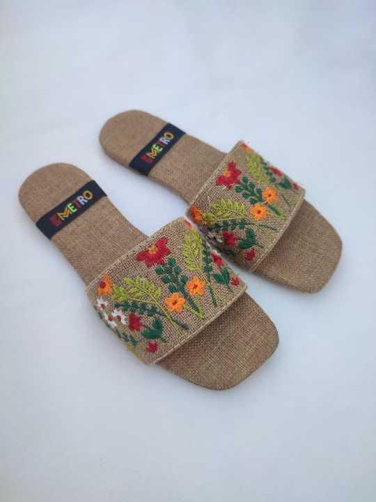 New%20handmade%20Embroidered%20Stylish%20Casual%20Ladies%20Slides%20For%20Women%20And%20Girls%20-%20Image%202
