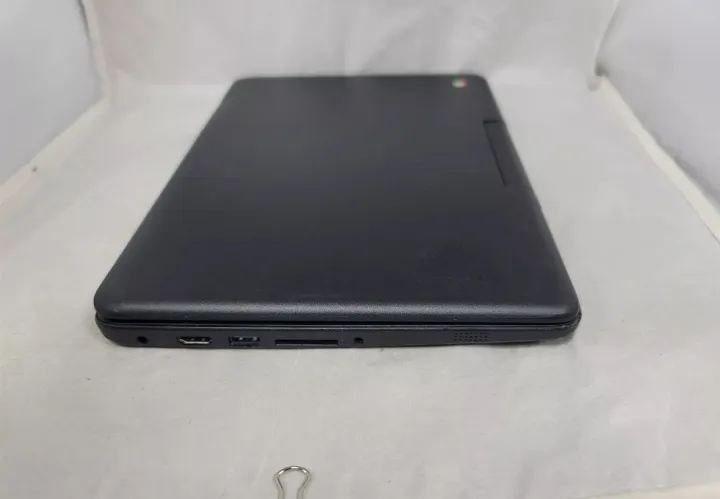 Lenovo%20N23%20ChromeBook%20%7C%204GB%20RAM%20%7C%2016GB%20Storage%20%7C%2011.6%C3%A2%E2%82%AC%C2%B3%20Display%20%7C%20Playstore%20-%20Image%203