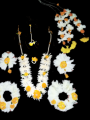 Artificial jewellery set for maiyo Mehdi. 