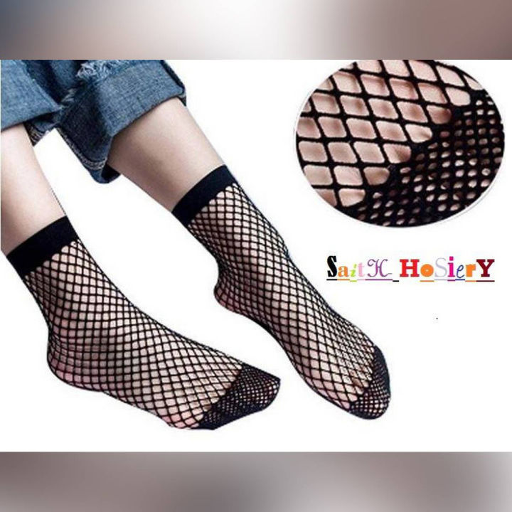 Black%20Mesh%20Lace%20Net%20Socks%20For%20Women%20-%20Image%203