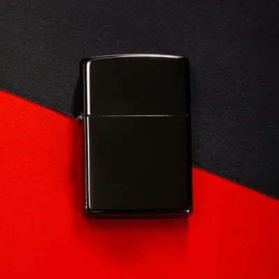 Zipo%20Black%20Metal%20Lighter%20Refillable%20%E2%80%93%20Creative%20Design%20&%20Pocket%20Friendly%20-%20Image%204