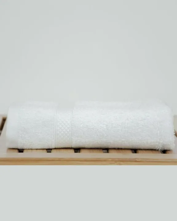 100%20%25%20%20Cotton%20Bamboo%20Blended%20Ultra%20Soft%20White%20Hand%20Towel%20Set%20of%206%20-%2016%20x%2027%20-%20Image%203