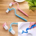 Creative S-shaped Bathroom Bending Type Toilet Brush Brush The Toilet Inside Corner V-shaped Bending Cleaning Brush Cleaning Products 1Pcs. 