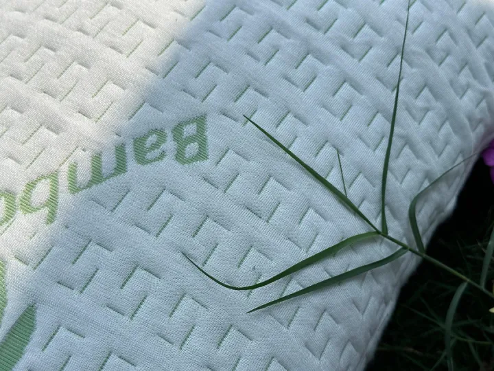 premium%20bamboo%20pillow%20super%20soft%20and%20comfortable.%20-%20Image%203