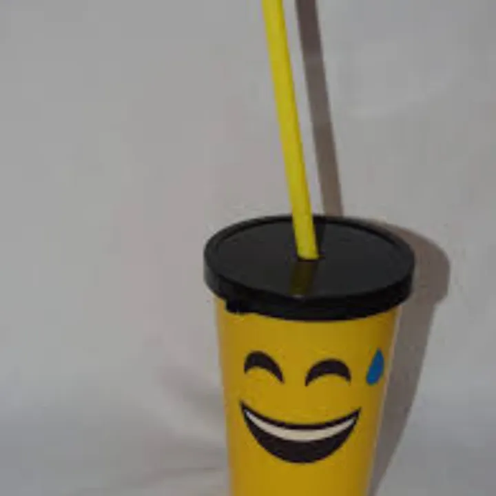 top%20trending%20emoji%20glass%20with%20straw%20for%20children%20%7C%20new%20design%20plastic%20Juice%20Glass%20with%20straw%20%7C%20Best%20birthday%20Gift%20-%20Image%202
