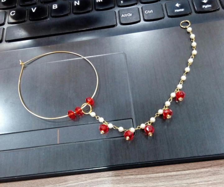 Simple%20&%20Elegant%20Nose%20Ring%20-%20Large%20Bridal%20Nose%20Ring%20style/Nath%20Traditional%20Pakistani%20style/Hand%20Made%20Golden%20Nose%20ring%20Chains/%20Pakistani%20Nose%20Jewelry%20-%20Image%203