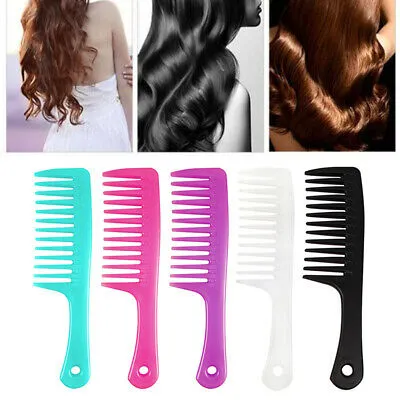 Wide%20Tooth%20Comb%20For%20Curly%20Hair%20&%20Hair%20Perming%20-%20Image%204