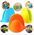 1pc Silicone Heat Resistant Pot Holder Oven Mitt Mini Anti Skid Insulation Cooking Pinch Grip Bowl Clips Kitchen Gloves Tools. 