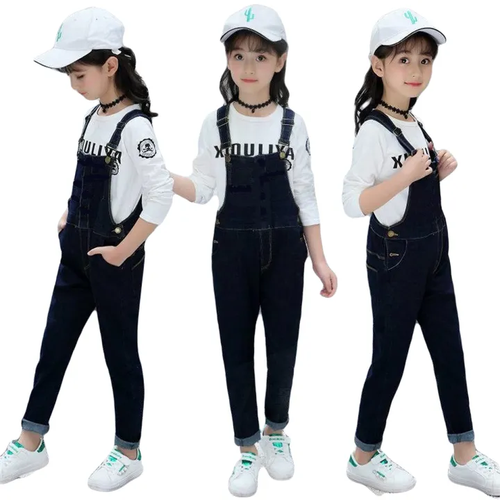 Black%20Romper%20For%20Baby%20Girls%20-%20Dress%20Your%20Adorable%20Baby%20Girls%20In%20A%20Stylish%20Black%20Romper%20With%20Elegance%20-%20Image%202