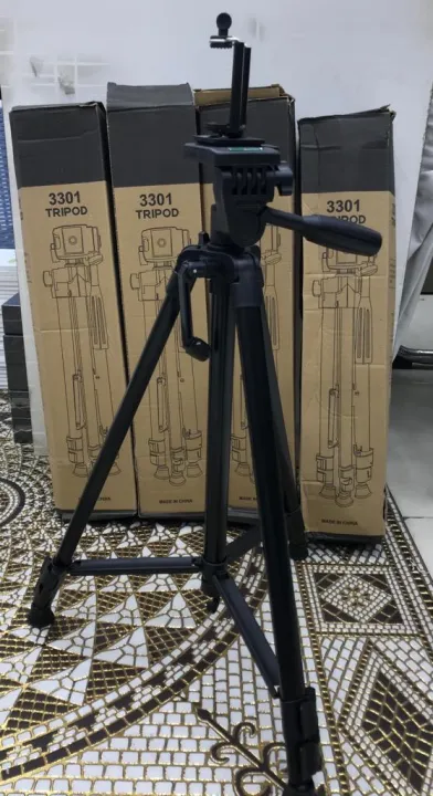 3301%20Long%20Lightweight%20Aluminum%2050-inches%20Tripod%20Stand%20for%20DSLR%20Camera%20Gopro%20Action%20Digital%20Camera%20Smartphone%20Mobile%20Phone%20YouTube,Live,Online%20Classes%20Teaching,%20Conference%20Tripod%20-%20Image%202