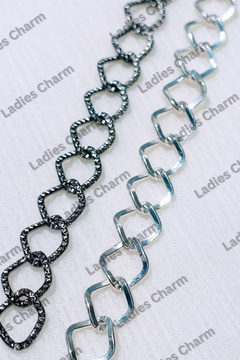 Stylish Chain Metal Square - 3 Yards Elegant Link Chains for Crafting – Silver and Gun Black Elegant Chain Links for DIY Jewelry, and Accessories Purse Clutches Cross Body Bags Chain