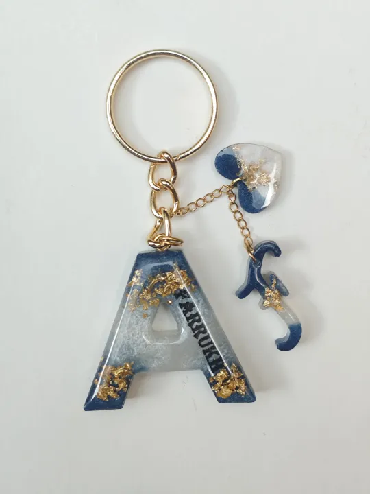 Customise%20resin%20name%20Keychain%20-%20Letter%20Key%20chain%20-%20Alphabet%20Keyring%20-%20Handmade%20white%20gold%20blue%20with%20name%20Key%20rings%20-%203D%20letters,%20Alphabet%20A-Z%20Initial%20keychain-%20keychain%20for%20girls%20and%20boys%20-%20Image%204