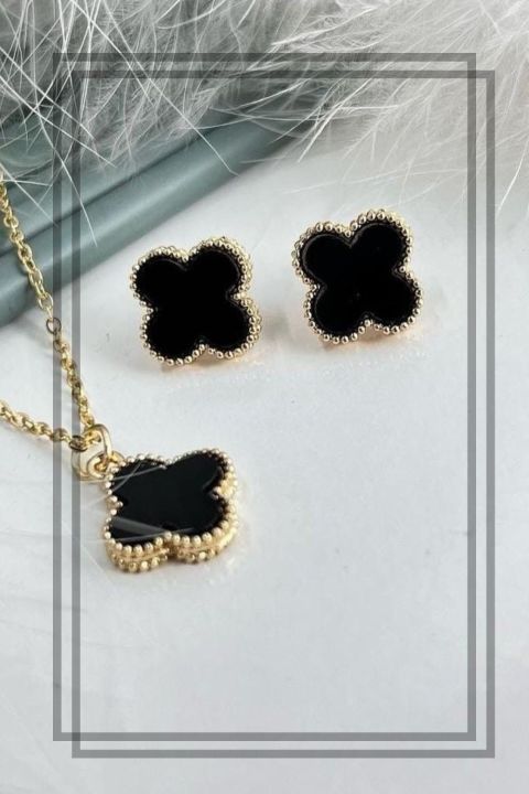 Clover pendant necklace with earrings in Korean style stainless trending jewelry for girls