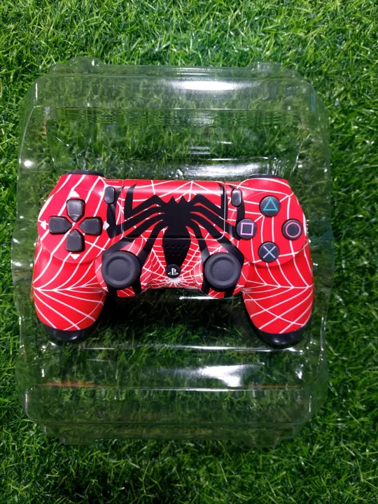 DualShock%204%20Wireless%20Controller%20-%20Red%20-%20Image%202