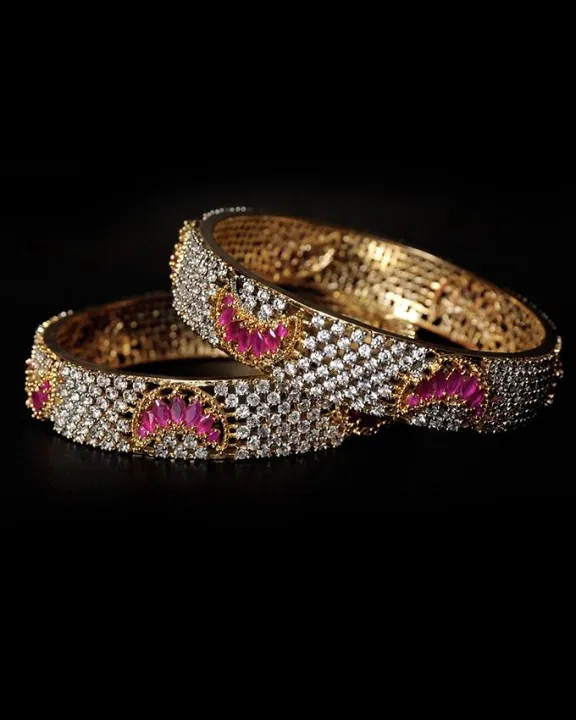 Pair%20of%201k%20Gold%20Plated%20on%20Alloy%20Bangles%20for%20Women%20-%20Image%204