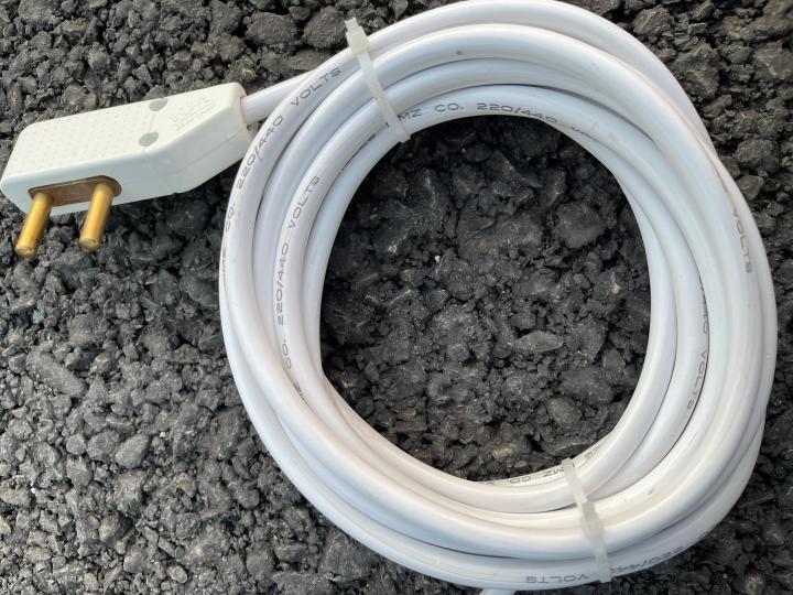 4%20Ports%20High-Quality%20Electric%20Extension%20Socket%20with%202%20Meter%20Wire%20&%20Copper%20Shoe%20Multicolor%20%7C%20100%25%20Original%20Power%20Extension%20by%20Parts%20&%20Plugs%20-%20Image%203