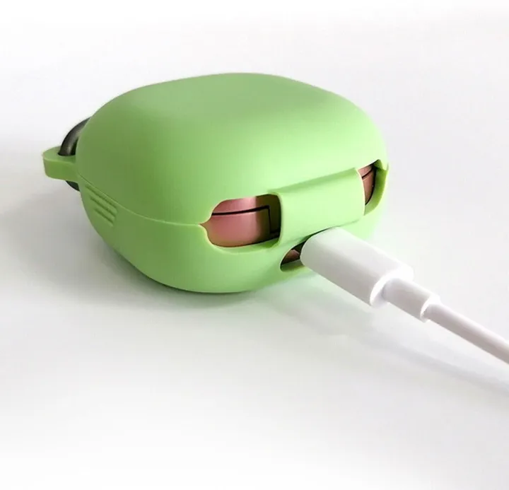 Samsung%20Galaxy%20Buds%20Silicone%20Case%20Cover%20%7C%20Compatible%20with%20Buds%20Live,%20Buds%20Pro,%20Buds%202,%20Buds%202%20Pro%20&%20Buds%20FE%20%7C%20Shockproof%20Protective%20Case%20with%20Keychain%20-%20Image%205