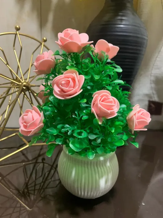 Beautiful%20Flower%20Pots%20Withh%20Fomic%20Roses%20-%20Image%205