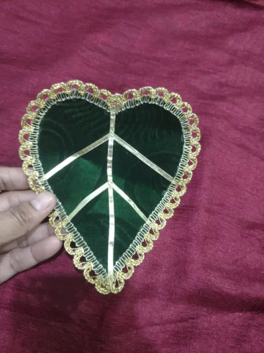 1pcs%20Green%20Pan%20Patta%20for%20Mayon%20Mehndi%20%20Rasam%20bridal%20Groom%20%20Mayoon%20Rasm%20e%20Hina%20Leaf%20for%20Girl%20Boy%20Women%20Men%20%20Mayoon%20Beautiful%20soft%20Velvet%20Paan%20patta%20-%20Image%203