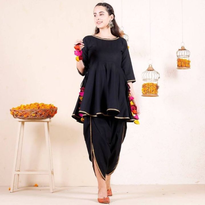 Cheera%20Black%20Dhoti%20Peplum%20Top%20Set%20With%20Multicolour%20Tassels%20-%20Image%204