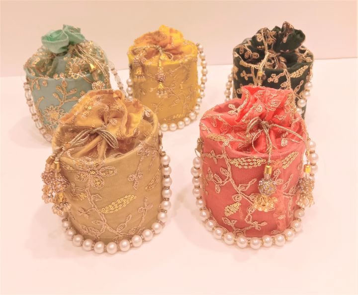 Bridal Bag Party Bag Bridal Clutch - Matching Mehndi Pouch for Bride & Bride Friends