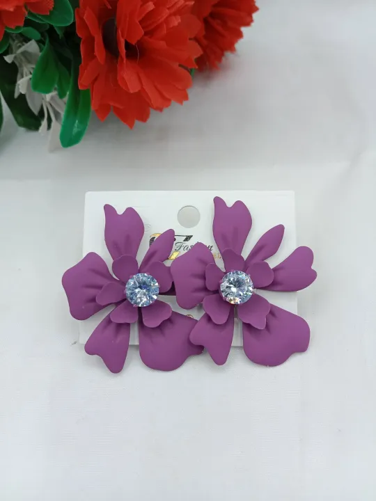 Trendy%20Flower%20Royal%20Elegant%20Earring%20Beautiful%20Design%20For%20Girls%20&%20Woman%20-%20Image%205