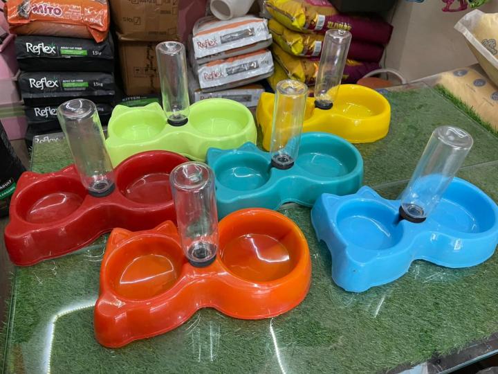 water and food dispenser for pet