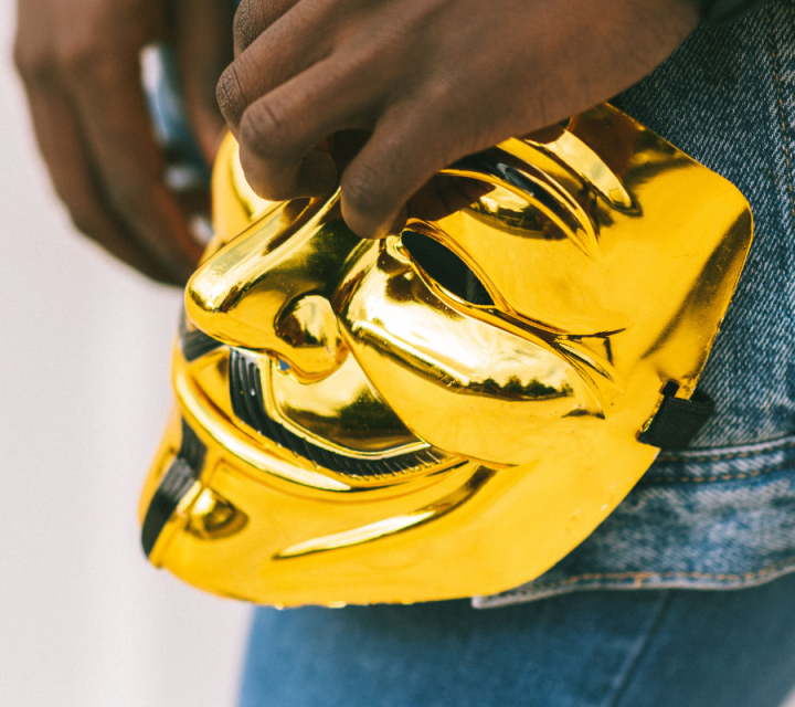 Golden%20color%20-%20V%20for%20Vendetta%20Hacker%20mask%20for%20Halloween%20Costume%20Cosplay%20Party%20Masks%20-%20Image%204