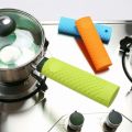 Techmanistan Random Color Silicone Heat Resistance Hot Pan Handle Cover, Silicone Pot Grip Sleeve Heat Resistant Slip Saucepan Handle. 