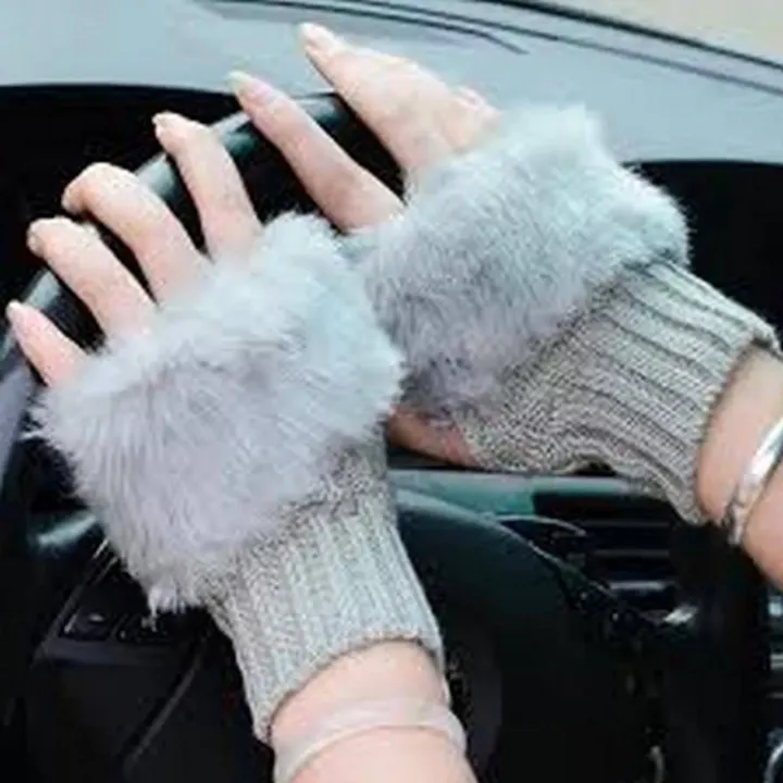 Fashion%20Girls%20Winter%20Faux%20Fur%20Knit%20Fingerless%20Gloves%20with%20Arm%20Warmer%20Option%20-%20Image%202
