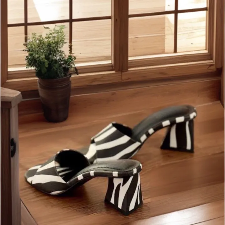 GoodWill%20Women%20Fashion%20Triangle%20High%20Heels%20With%20Platform%20Sandal,%20Party%20Wear%20Heels%20Weeding%20Wear%20Heels,%20Bridal%20Heels%20Black%20and%20White%20-%20Image%203