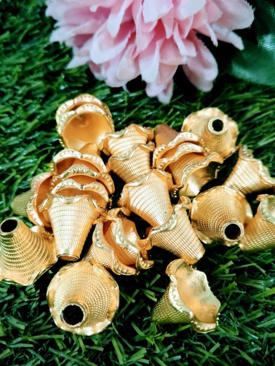 50%20pcs%20Decorative%20Gold%20Plastic%20Bead%20for%20Thread%20Tassel%20Embellishment%20-%20Image%203