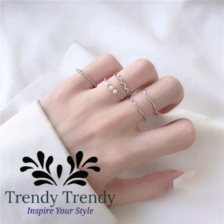 Trendy%20Trendy%20Korean%20Pack%20of%205%20Rings%20For%20Girls%20Set%20Korean%20Design%20Rings%20Set%20For%20Girls%20Valentines%20Day%20Gift%20For%20Lovers%20Girl%20-%20Image%207