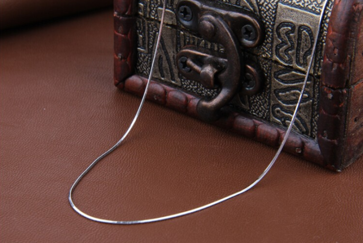 New%20Design%20Silver%20Thin%20Neck%20Chain%20for%20Men%20and%20Boys%20Chain%20Necklace%20for%20Men%20-%20Image%203