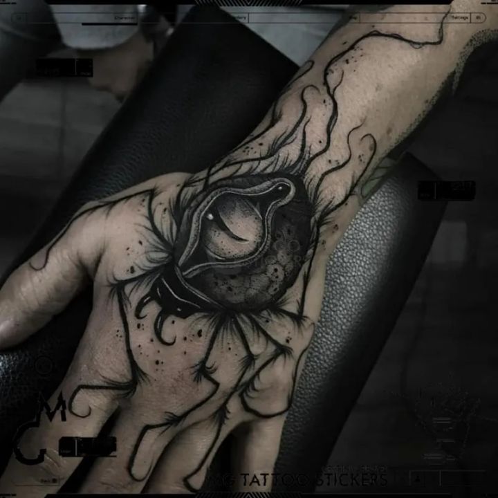 【Good-Love Store】Dark Spider Pattern Tattoo Men Waterproof Lasting  Alternative Art Fake Tattoo Reptile Hand Back Neck Tattoo