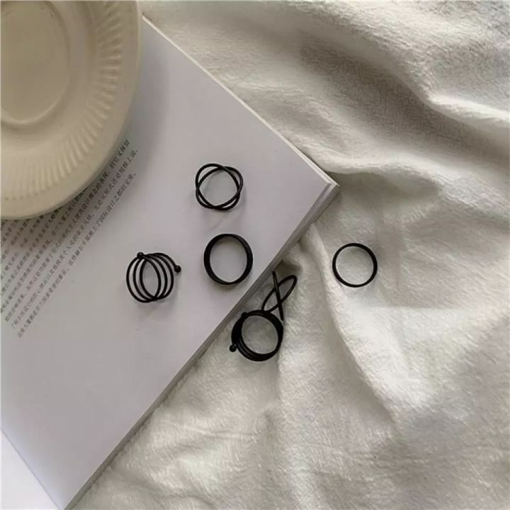 Pack%20of%206%20Rings%20For%20Girls%20Vintage%20Jewelry%20Joint%20Finger%20Ring%20Gold%20Black%20Silver%20Stackable%20Rings%20Set%20For%20Women%20Birthday%20Gift%20For%20Girl%206%20Pieces%20Rings%20For%20Girls%20Wedding%20Gift%20Anniversary%20Gift%20For%20Women%20Trendy%20Trendy%20Rings%20-%20Image%204