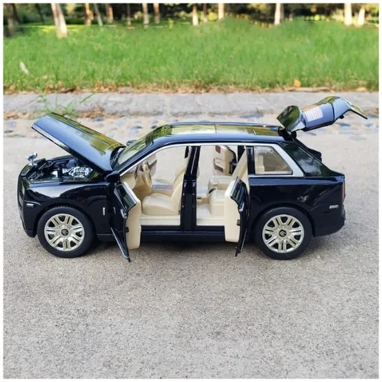 Die-Cast%20Rolls-Royce%20Cullinan%20SUV%20Model%20Car%20Toy%20with%20Sound%20and%20Light%201/24%20Scale%20Pull%20Back%20-%20Image%204