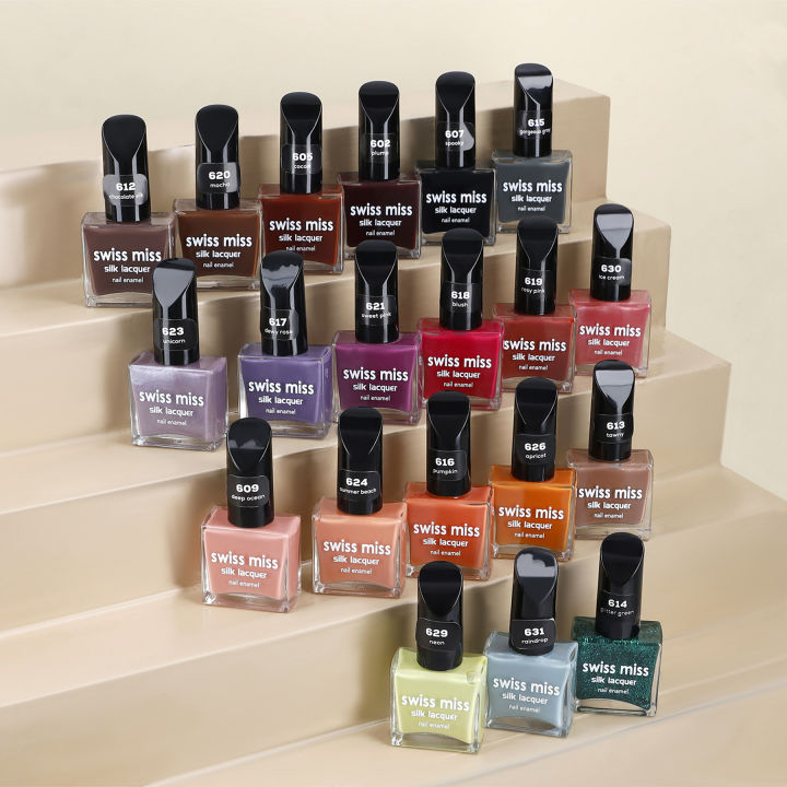 Swiss%20Miss%20Silk%20Collection%20Nail%20Polish%20Bubbles%20(632)%20-%20Image%203