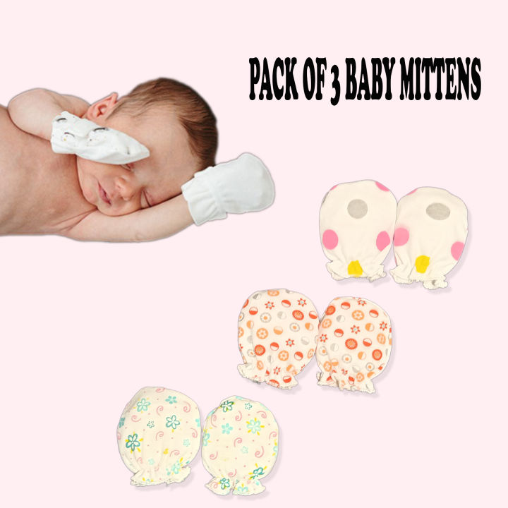 Pack%20Of%203%20Pair%20Of%20Soft%20Baby%20Mittens%20For%20New%20Born%20-%20Infant%20Gloves%20-%20(0-3%20Months)%20-%20Multicolor%20Unisex%20-%20Image%204