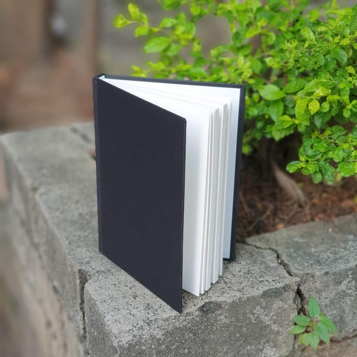 Premium%20Edition%20Leather%20Notebook%20Artist%20Sketch%20Book%20Hardbound%20A4%20Blank%20Notebooks%20Hardcover%20Sketchbook%20Journal%20Unlined%20Thick%20Cartridge%20Paper,%2050%20Sheets/100%20Pages%20Per%20Book,%20(Black,%20A5-Plain)%20-%20Image%209