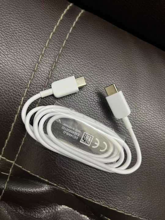 LG%20TTYPE-C%20to%20TYPE-C%20%20ORIGINAL%20CABLE%20-%20Image%202