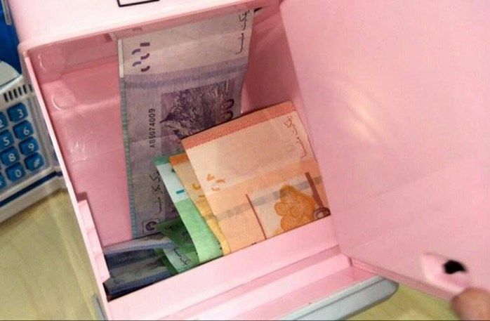 Electronic%20Piggy%20Bank,%20Mini%20ATM%20Machine,%20Money%20Bank%20Cash%20Coins%20Saving%20Box%20for%20Kids%20-%20Image%203