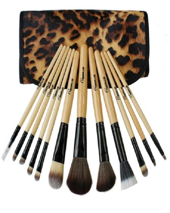 12 Pieces Makeup Brushes Set With Beautifull Brown Cheeta Pouch For Girls