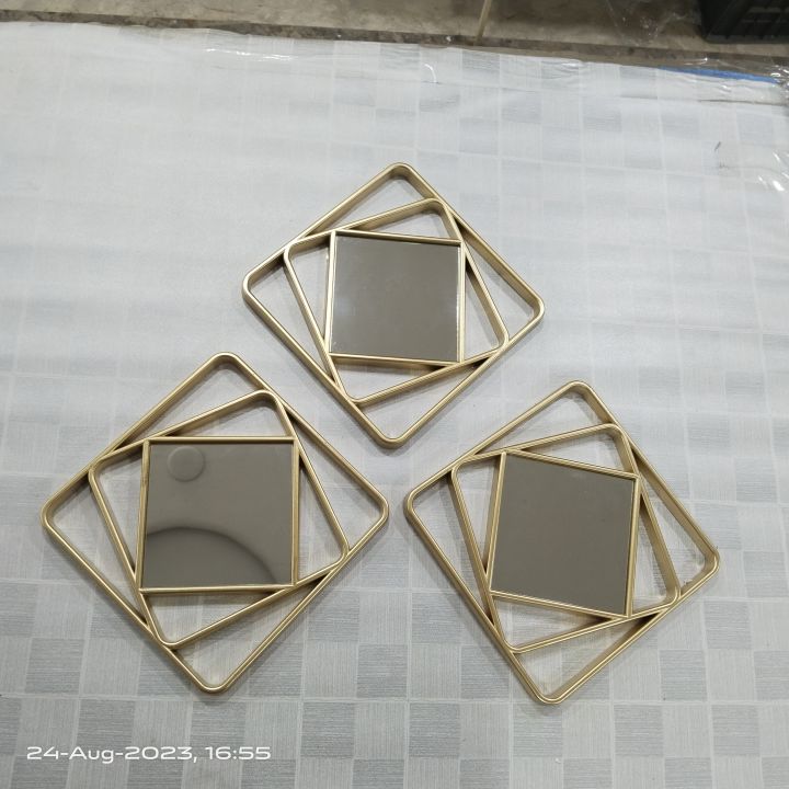 Wall Mirror Set of 3 Pcs or 4 Pcs Plastic Material 10 Inch Square Design